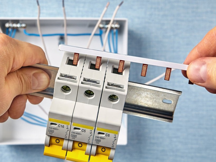 Cách thay cầu chì ổ điện tại nhà an toàn và đúng kỹ thuật