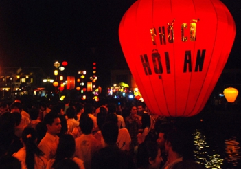 Lễ hội đèn lồng Hội An - BOOKING TOUR
