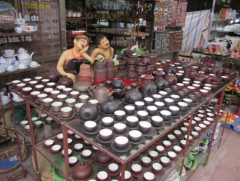 Về Hà Nội thăm làng gốm Bát Tràng - BOOKING TOUR