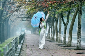 Phân tích bài thơ ‘Mùa xuân nho nhỏ’ của Thanh Hải  - BOOKING TOUR