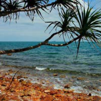 Đẹp nao lòng biển xanh Bà Lụa - BOOKING TOUR