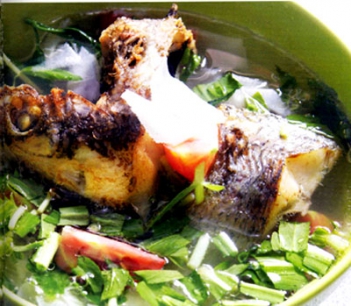 Hướng dẫn cách nấu riêu cá rô phi thơm ngon - BOOKING TOUR