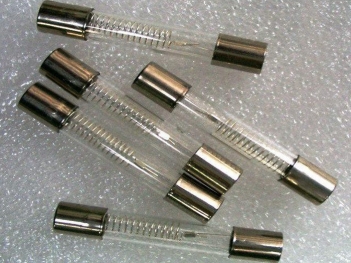 Công thức tính dây chảy cầu chì là gì? Ý nghĩa và cách áp dụng